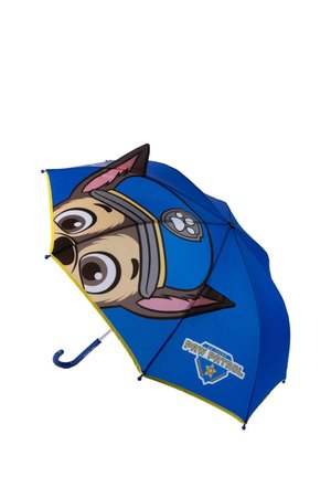 Ombrello blu per bambini con un grande volto di cane fumettistico che indossa un cappello da poliziotto e il logo Paw Patrol sulla tenda.