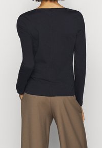 Tommy Hilfiger Långärmad tröja - dark blue