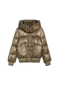 Oliwkowa kurtka puchowa o błyszczącej powierzchni, z wysokim kołnierzem, zatrzaskami i oversize'owym krojem. Posiada ribbowane mankiety oraz dwie przednie kieszenie.