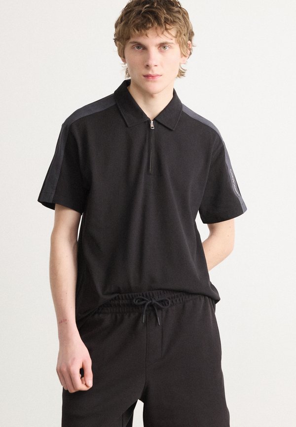 LOGO TAPE - Polo shirt