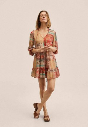 ELLEN - Day dress - oranje