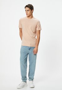 Koton - T-shirt basic
