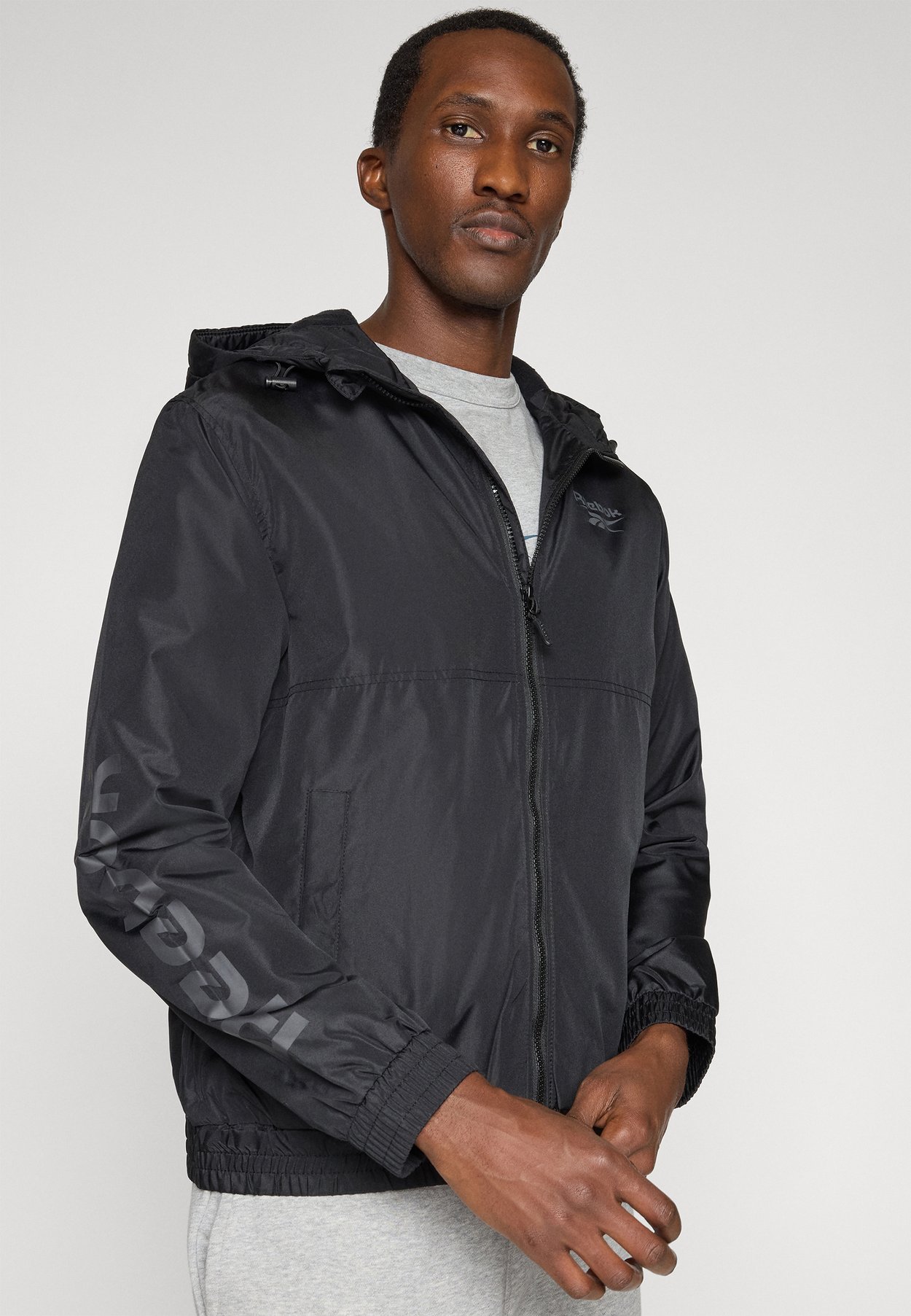 WINDBREAKER LIGHTWEIGHT FULL ZIP