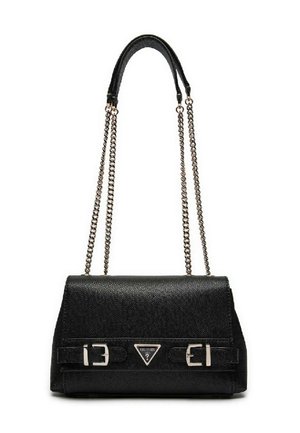 Borsa nera texture con una forma strutturata, manici a catena argentei e dettagli metallici. Presenta un logo sul davanti e fibbie decorative.