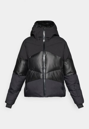 Must must jacket kapuutsiga, millel on matt ja läikiv tekstuur, lukuga esiosa ja ribiga varrukad. Iseloomulik paneelide disain.