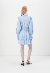 Thumbnail Image 4