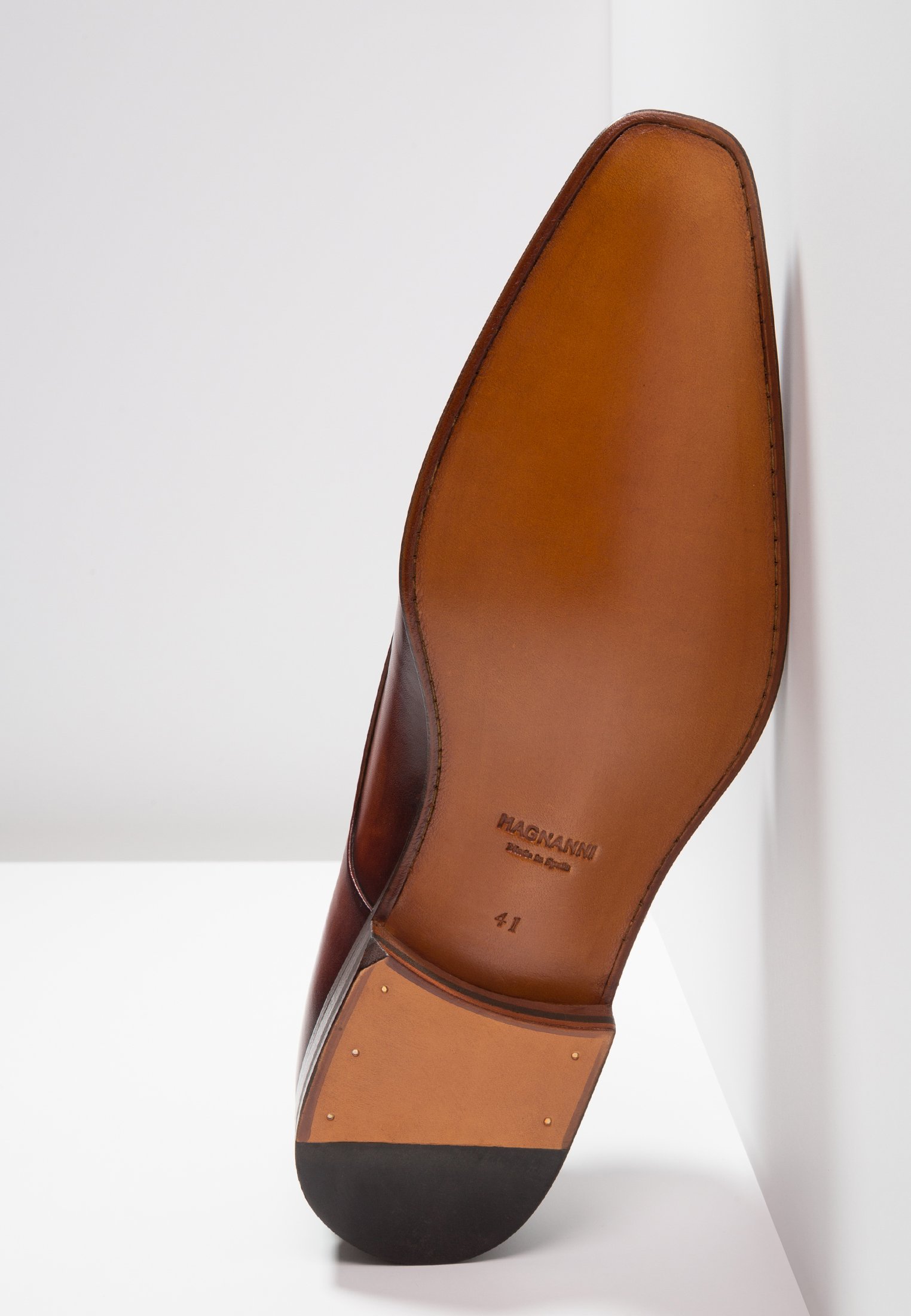 magnanni slip on shoes