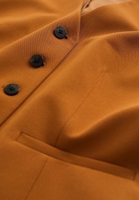 WE Fashion Väst - mottled light brown