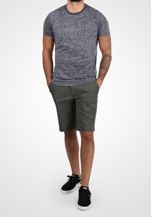 Solid, Short - dark grey
