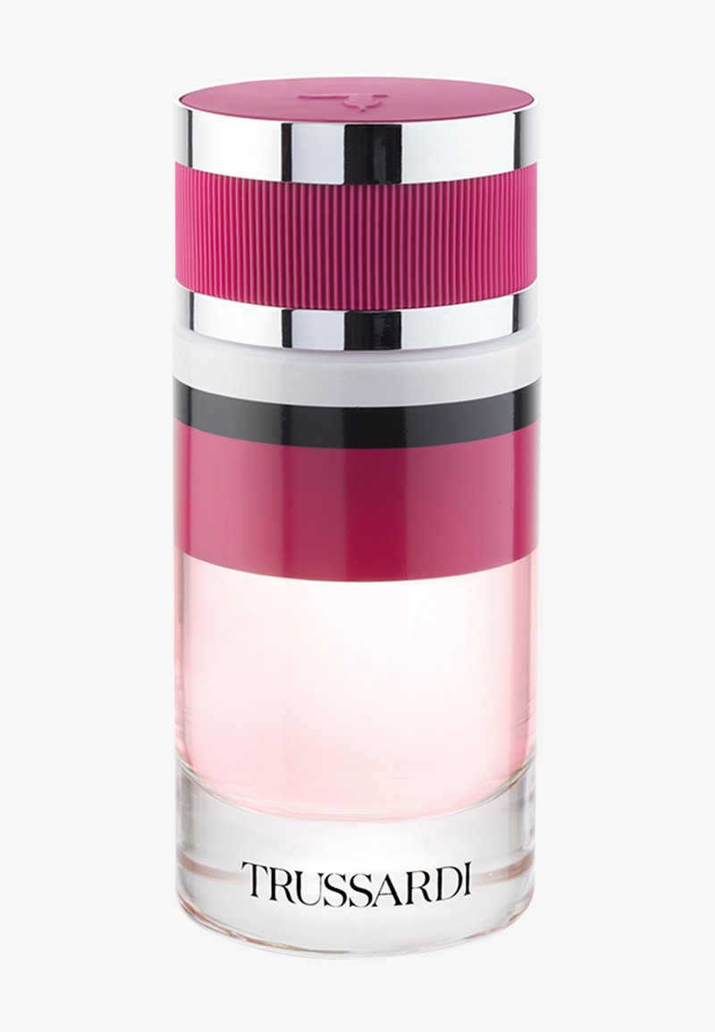 Flacon de parfum en verre transparent avec liquide rose, bouchon rose et argent, bande noire et logo "TRUSSARDI" à la base.