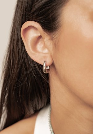 Hey Happiness, BOLD DOME HOOP - Earrings - silver-coloured