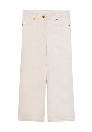 Weiße Hosen mit weitem Bein, vorn Taschen sowie goldenen Knöpfen und Nieten an Bund und Taschen.