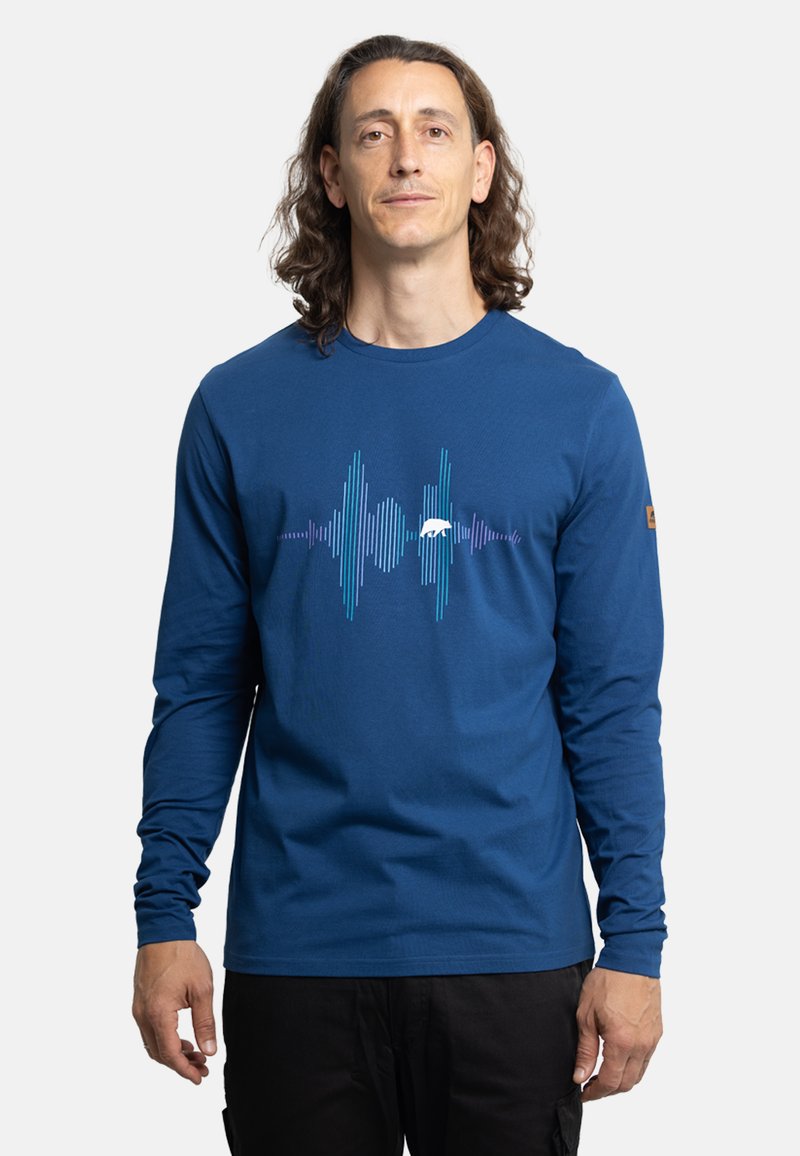 Blaues Langarm-T-Shirt aus Baumwolle, mit einem Schallwellen-Graphic in Türkis und Lila über der Brust. Strukturiert und tailliert.