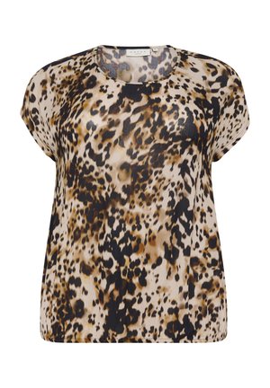 Beige blouse met luipaardprint, voorzien van korte mouwen, een ronde halslijn en een lichte, textuurstof. Duidelijke zwarte en bruine patronen.