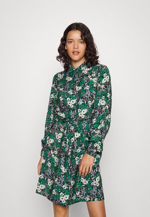 Pieces PCNEELA SHIRT DRESS - Φόρεμα ημέρας - parakeet