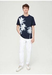 s.Oliver MIT GRAFIK - T-shirt print - navy