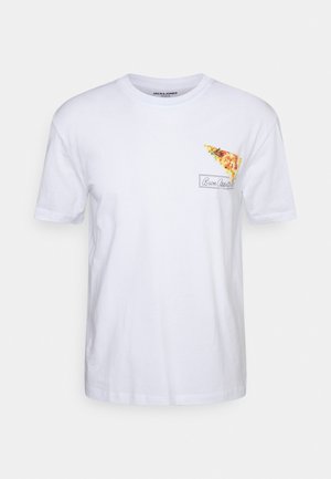 T-shirt en coton blanc avec un graphique coloré de tranche de pizza sur la poitrine gauche, avec le texte « Buon Appetito » sous le design.