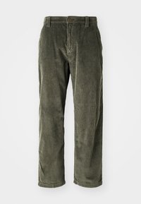 Unselected, oak moss