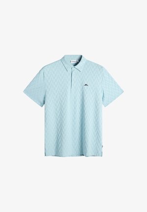 Lichtblauw poloshirt met korte mouwen, subtiel geruit patroon, twee knopen aan de hals en een klein zwart geborduurd logo op de linkerborst.