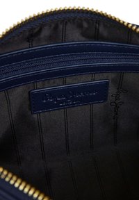 Pepe Jeans Rankinė - navy
