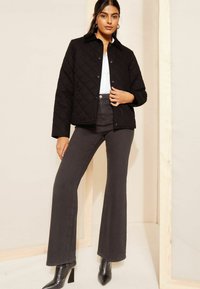 Friends Like These REGULAR FIT - Overgangsjakke - black