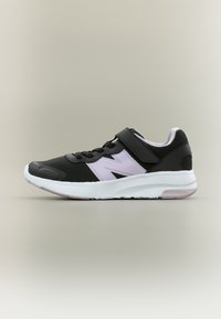 Δεν επιλέχθηκε, black/taro/white