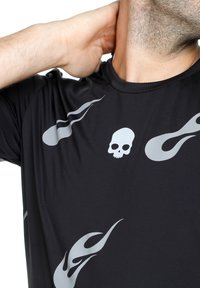 Hydrogen TECH FLAMES - T-Shirt print - schwarz/weiss/schwarz-metallic ...