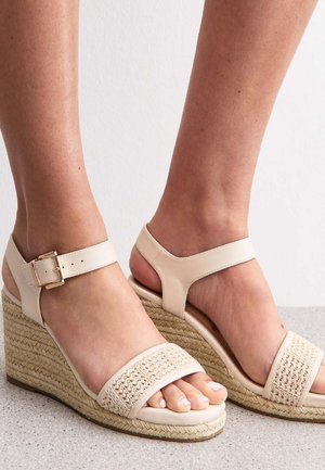 WIDE FIT - Espadrilles - white