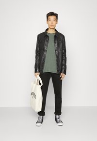Petrol Industries Camisola de manga comprida - forest night