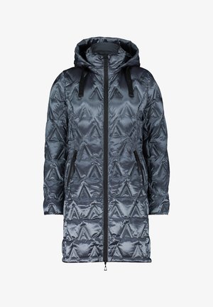 Manteau d'hiver gris en duvet avec capuche, fermeture éclair à l'avant et motif texturé triangulaire. Poches latérales zippées noires et sangles ajustables pour la capuche.