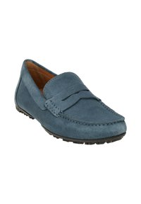 Mocassino blu in suede con cuciture in stile mocassino, suola in gomma piatta e dettaglio cucito sulla tomaia. L'interno è color beige.
