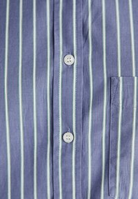 GAP BIG STRIPES BIG CUFF BIG COLLAR - Camicia - blue