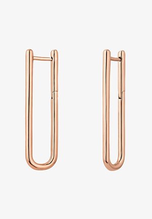 Pendientes de aro de metal en oro rosa, con forma alargada de U, superficie lisa y un ligero detalle de bisagra para un cierre seguro.