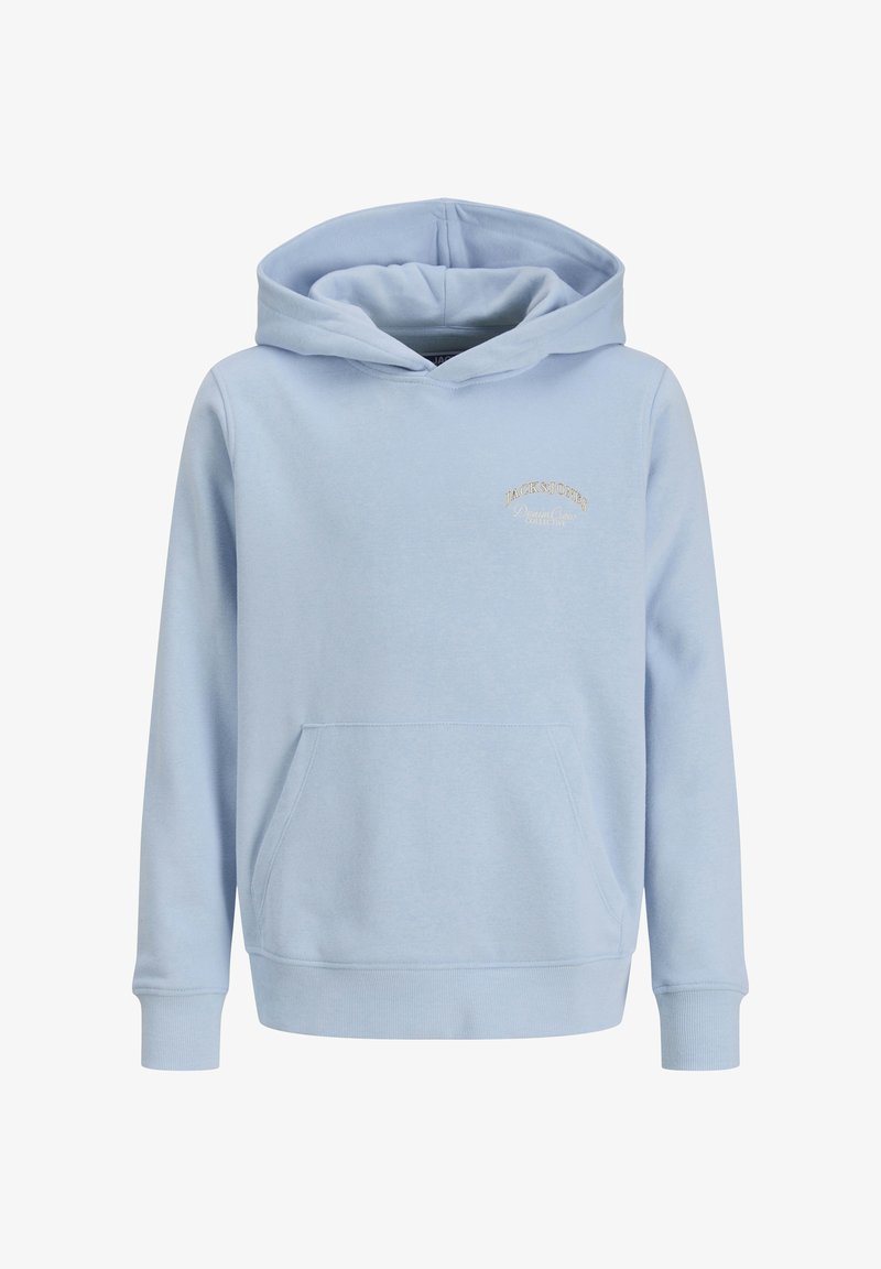 Helles blaues Kapuzenshirt aus weichem Stoff, mit einer Kängurutasche, gerippten Bündchen und einem goldgestickten Logo auf der Brust.