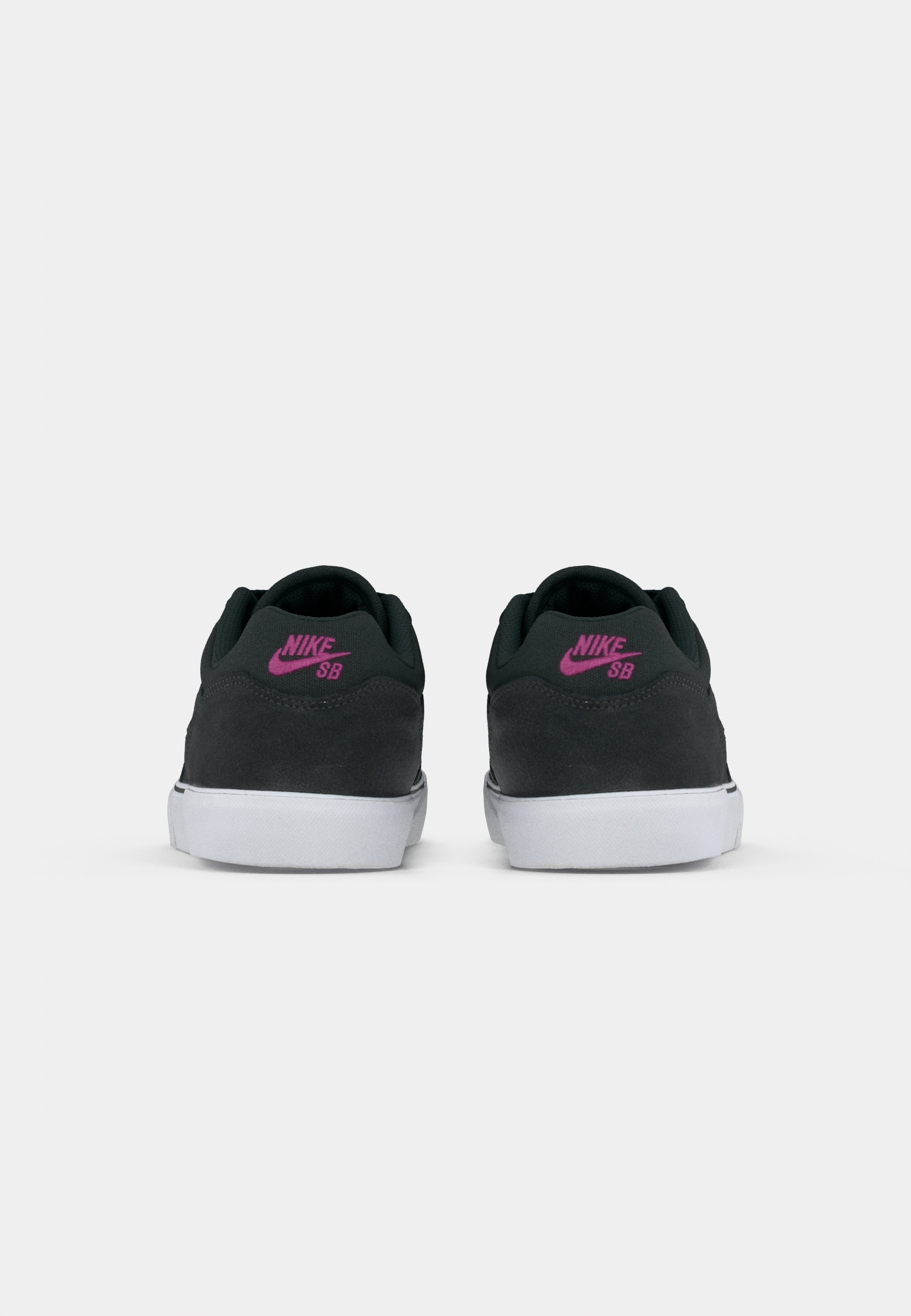 nike janoski black and pink