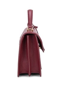 Bordeaux leren handtas met een gestructureerd ontwerp, textuur oppervlak en een bovenhandvat. Bevat gouden hardware en een ruime binnenruimte met scheidingswanden.