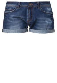 Shorts de mezclilla con un lavado oscuro, dobladillo deshilachado, puños enrollados y ligero desgaste en la parte frontal, con estilo de cinco bolsillos y cierre de botón.