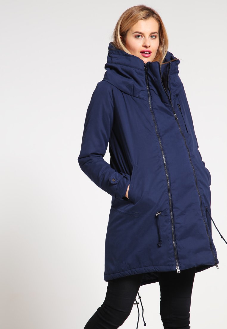 MAMALICIOUS NEW TIKKA Vinterkåpe frakk navy blazer MAMALICIOUS MLSHELLA 3IN1 TIKKA - Kort kåpe / frakk - navy blazer
