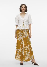 Aware VMKEILA PANTS - Hlače - chai tea/bonni
