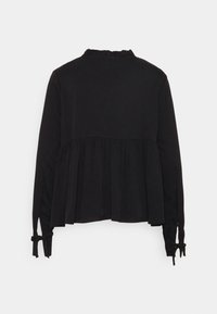 Maglia nera a maniche lunghe con parte inferiore plissettata, scollatura arricciata e polsini legati. Tessuto liscio, design semplice, senza motivi visibili.