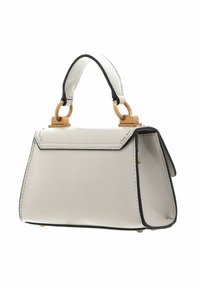 Mała torebka z kremowej skóry z czarnymi wykończeniami, o wyraźnej, usztywnionej formie, złotym okuciem i dwoma górnymi uchwytami. Charakteryzuje się widocznym przeszyciem i stopkami.