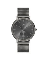 Reloj negro redondo con una pulsera de malla metálica y diseño minimalista. Presenta una esfera de color gris oscuro con marcadores y agujas plateadas. Incluye un subesfera.