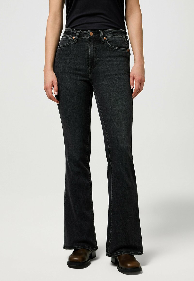 Wrangler MONTANA - Flared jeans - constellation