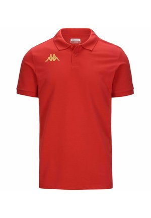 Maglietta polo rossa in cotone con colletto e maniche corte. Presenta un logo dorato nella parte sinistra del petto. Design semplice e monocolore.