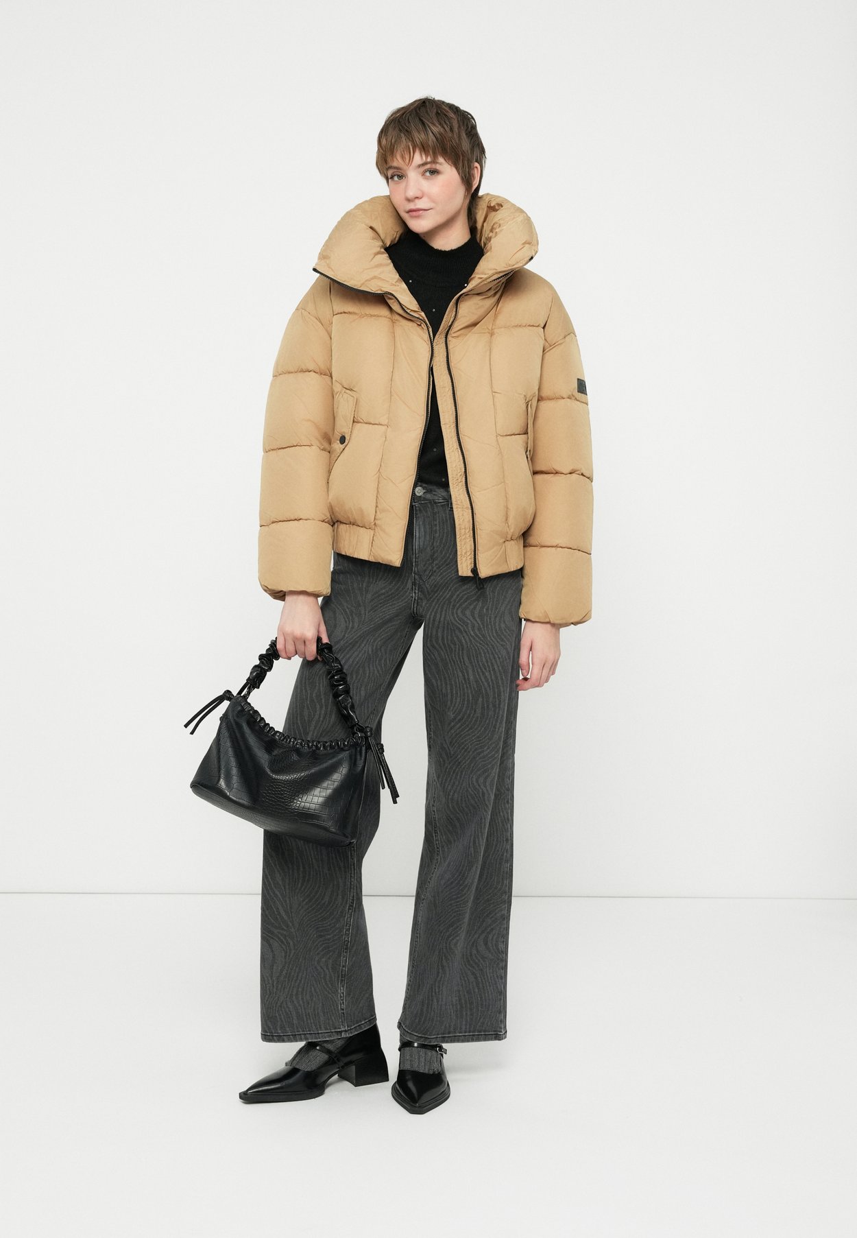 ONLTAMARA LIFE OVERSIZED JACKET
