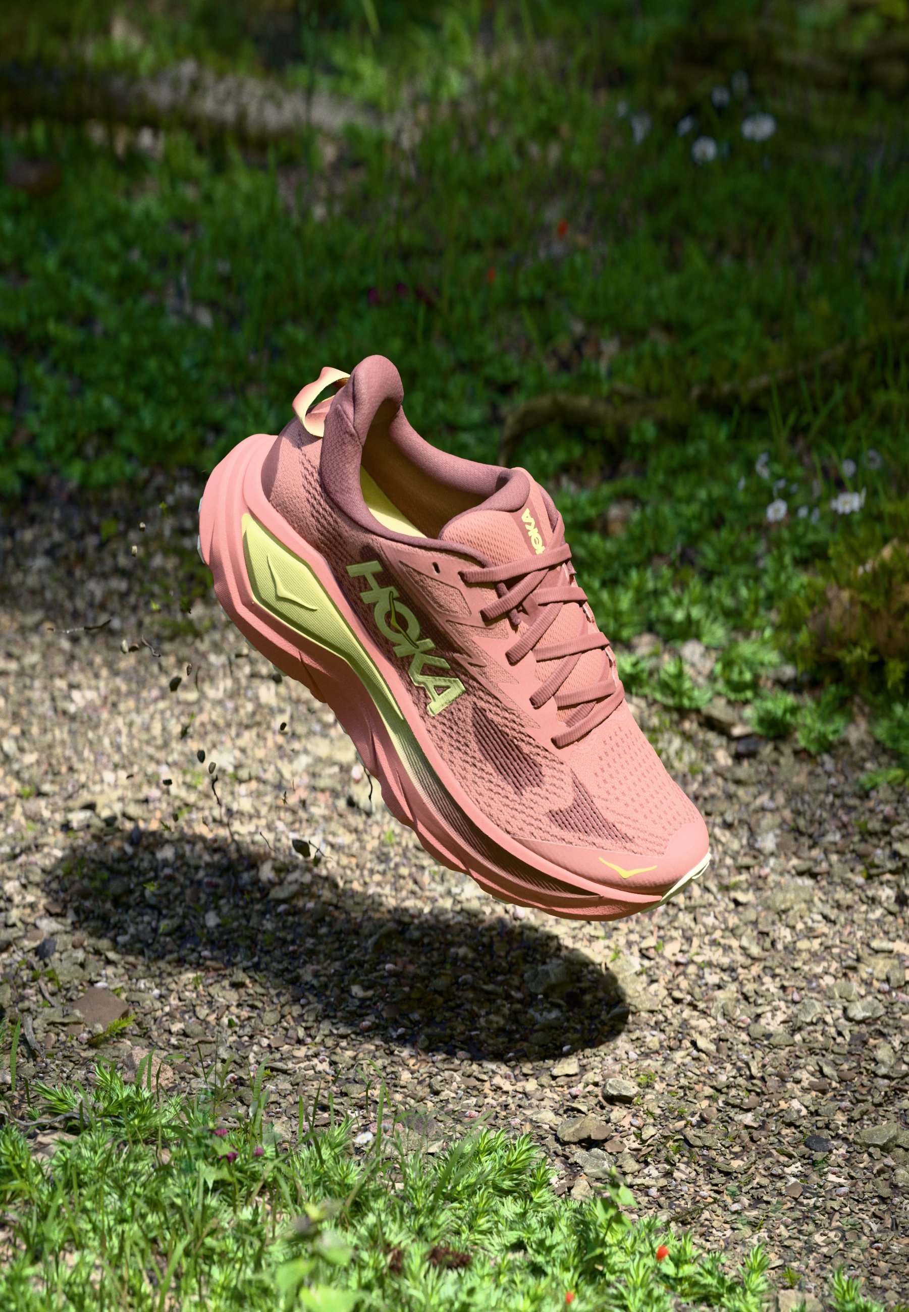 HOKA CHALLENGER 8 - Pantofi alergare trail - blush/dark cedar