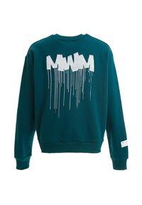 Sudadera de color verde azulado con cuello redondo, mangas largas y una gráfica blanca de gran tamaño que dice "MWM" con efecto goteante en la parte de atrás.