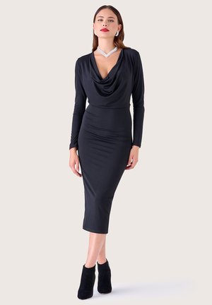 Camomilla Italia Robe fourreau - black