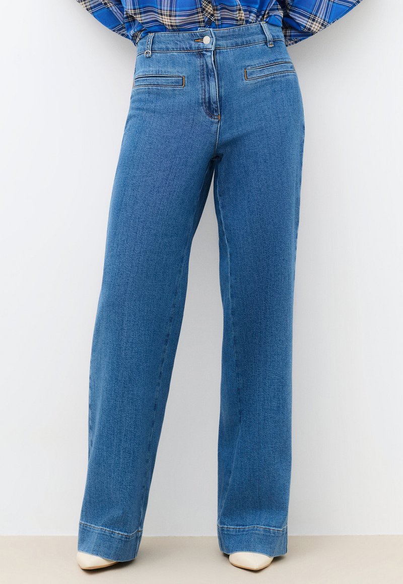 Jean Caroll Taille 36 – Bleu Brut – Coupe Droite – Femme – Très Bon état