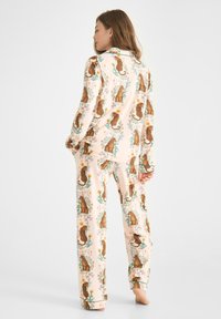 Chelsea Peers SET - Pyjama - off white